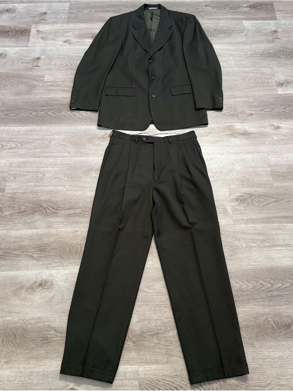 Vintage 80s 90s Yves Saint Laurent YSL 2pc Olive Suit 42R 32x30 Made In Canada